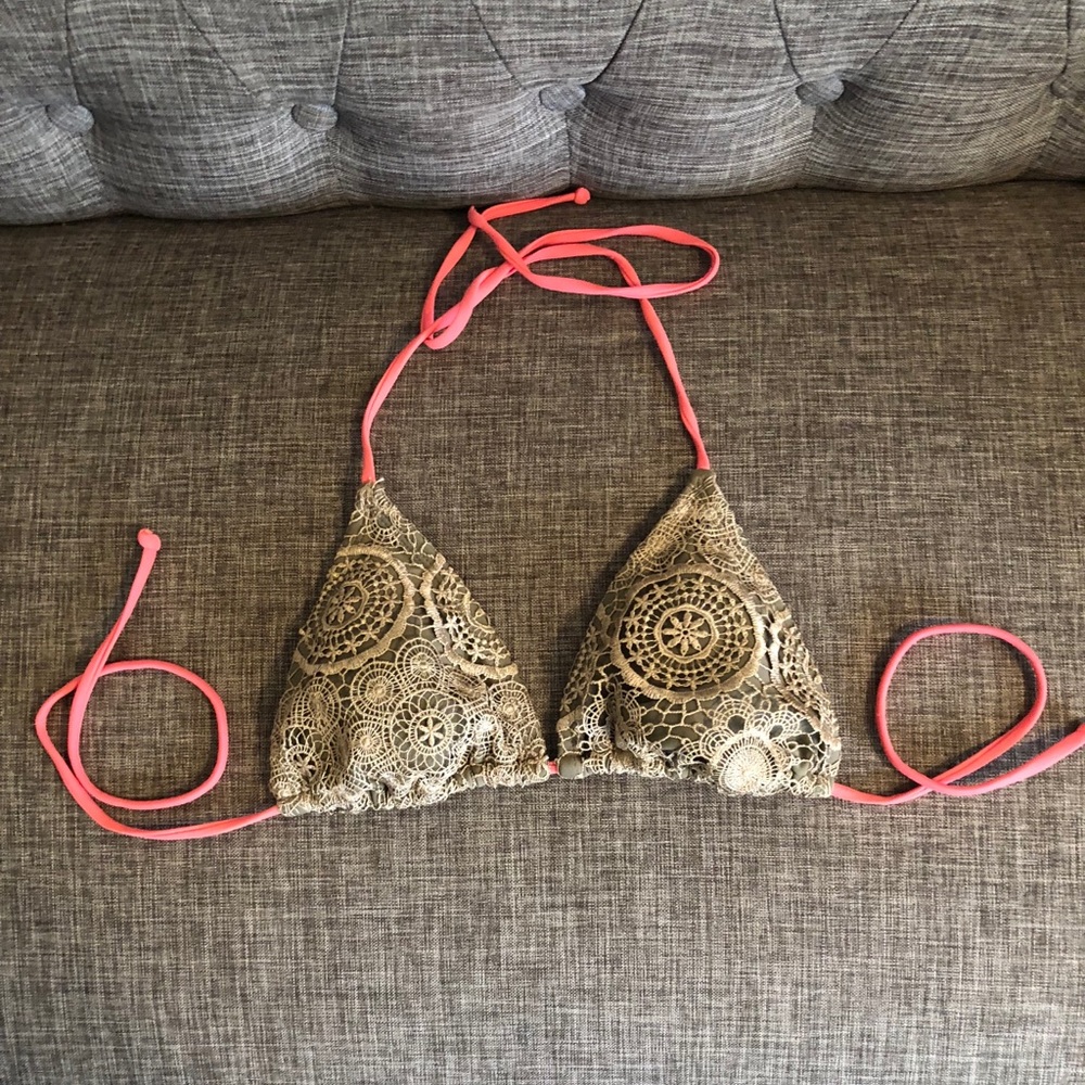 Bikini top